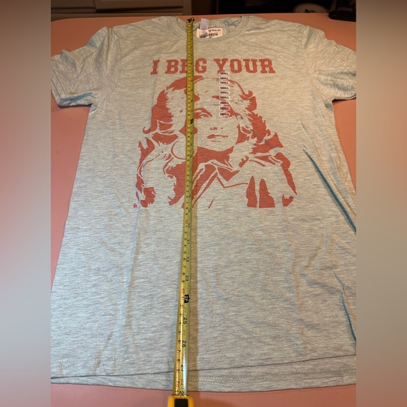 Dolly Parton Tshirt!  NWT - Picture 8 of 9